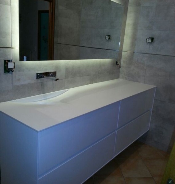 MUEBLE BAÑO A MEDIDA